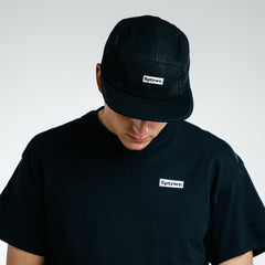 CAPPELLINO 5 PANNELLI CON LOGO A RIQUADRO